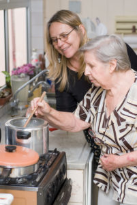 Helping Aging Parents with Daily Tasks and Responsibilities